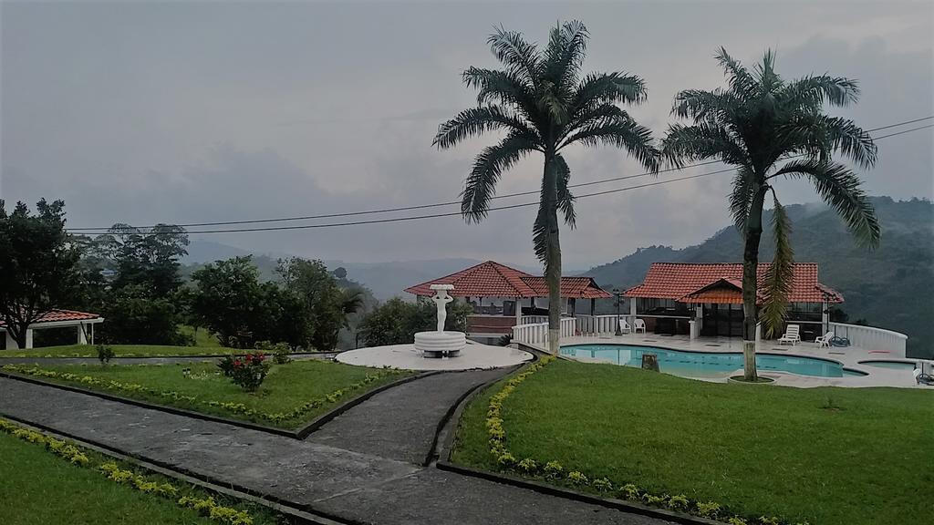 Hostal Don Bernardo Santa Rosa De Cabal Dış mekan fotoğraf